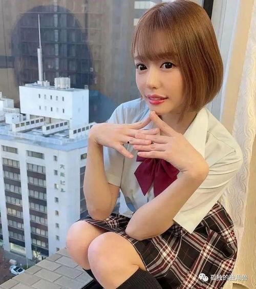 浜崎真绪在线观看,在线观看的绝色演绎，带你领略日本女神的魅力  第2张